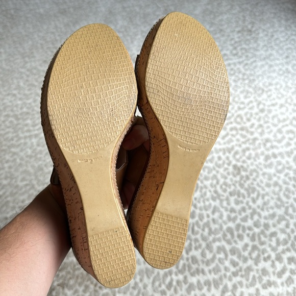 Stuart Weitzman Tan Leather Cork Wedge Sandals, size 8 - Picture 3 of 8